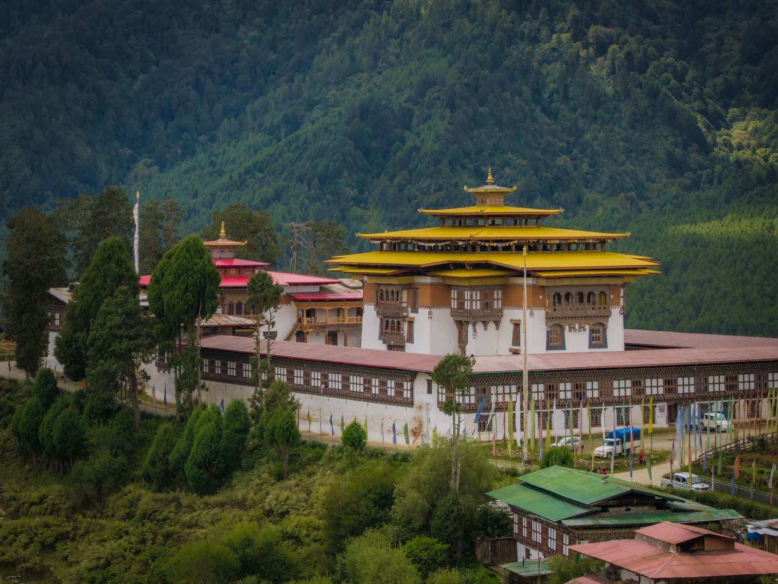 Gangtey Monastery above the wide glacial Phobjikha valley